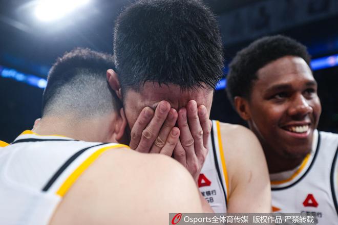 双喜胡金秋妻子更博：十年圆梦属于我们五周年最好的礼物
