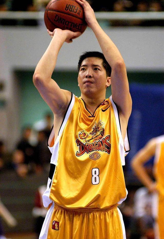 中国男篮历史上有哪些具备NBA水平却未能加入NBA的队员