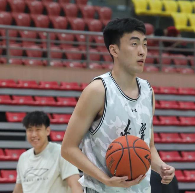 连续得分上双！辽宁内线大将证明自己 下赛季有望被杨鸣重用