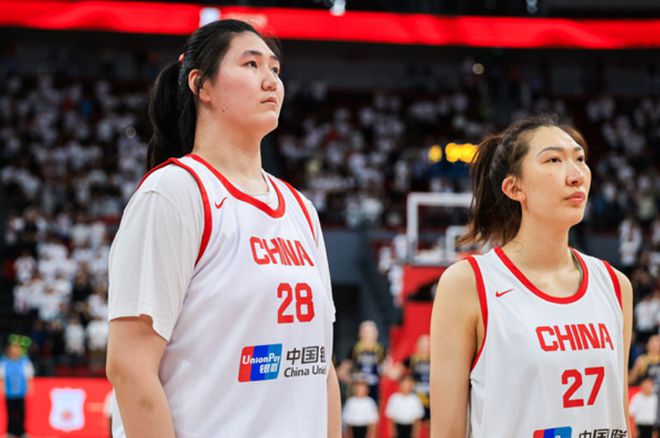 中国女篮46分狂胜波黑开门红 张子宇首秀18+7韩旭15分