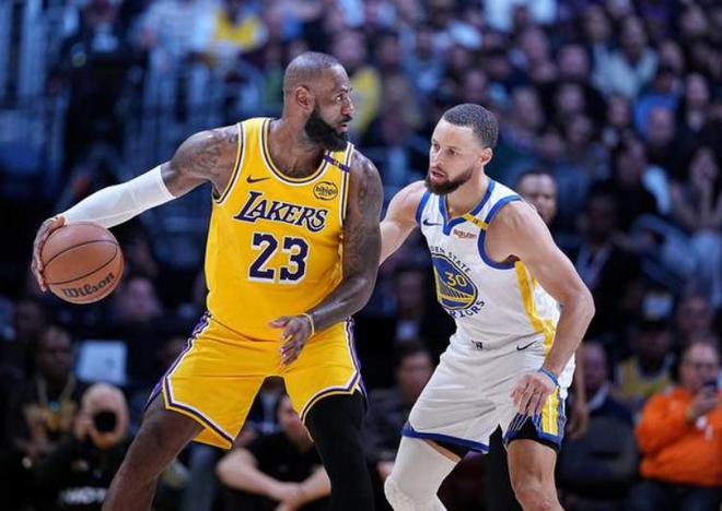 54分+52分！NBA历史第一人！这就是他能拿四年2.93亿顶薪的原因