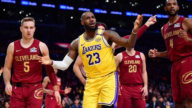 勒布朗·詹姆斯即将退役，NBA高管对湖人队的未来感到困惑