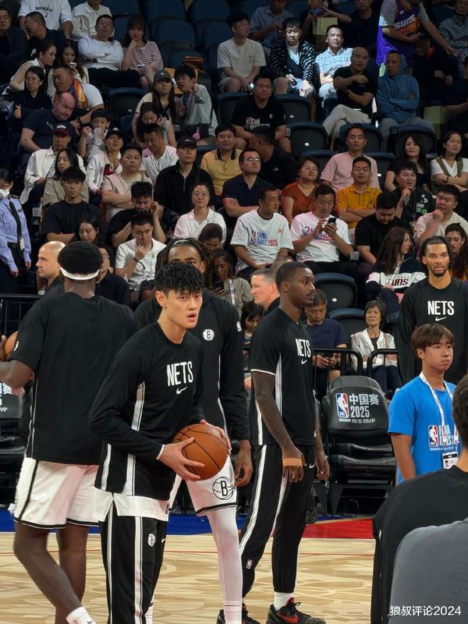 曾凡博谈NBA中国赛后未来不确定性：享受完善自己 保持对篮球热爱