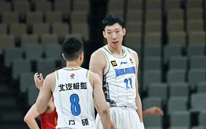 今晚北京主场战广厦，赛前传来2个好消息1个坏消息，北京冠军稳了