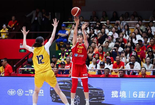两战轰21分！中国女篮又一26岁1米85悍将崛起：李梦替身13中9真准
