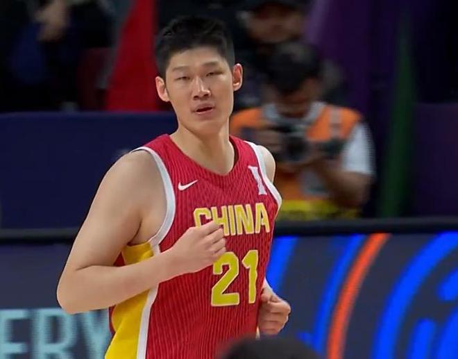 1分惜败！中国男篮遭澳洲逆转无缘冠军 胡明轩26分失绝杀虽败犹荣