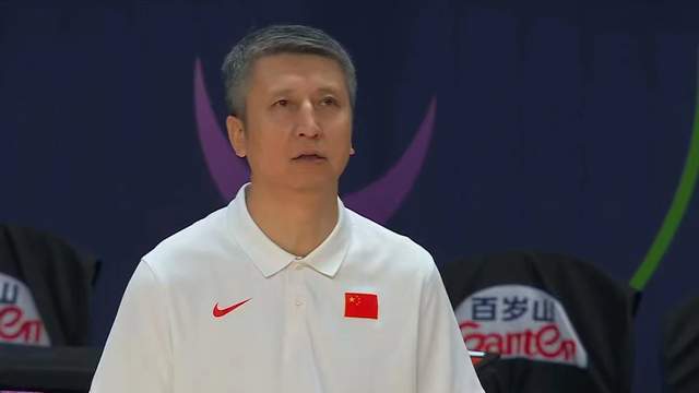 遭遇逆转，中国男篮1分惜败斩获银牌，胡明轩26分爆发 全员燃尽了