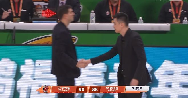 楊鳴談2分險勝:這個聯(lián)賽可能是歷史上最激烈的 末節(jié)打不好被逆轉(zhuǎn)
