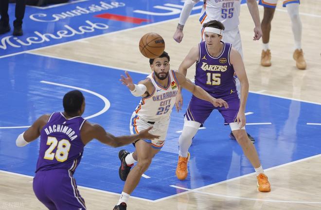 惨不忍睹！雷霆半场打崩湖人！耻辱输球，亚历山大完爆东契奇！