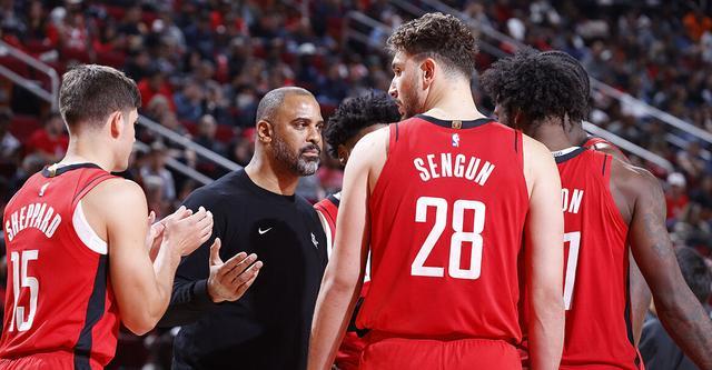 乌多卡：我们没有顶住身体对抗 也没处理好包夹