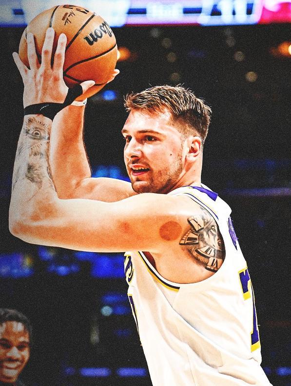 替补神射25分里夫斯两双，东契奇29+11+10+3，湖人灭火宣战开拓者