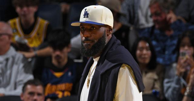 Shams：詹姆斯因坐骨神经痛预计缺席至少3-4周