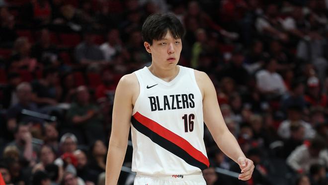NBA现役体重最大的10名球员：杨瀚森122公斤排第九 第一名138公斤