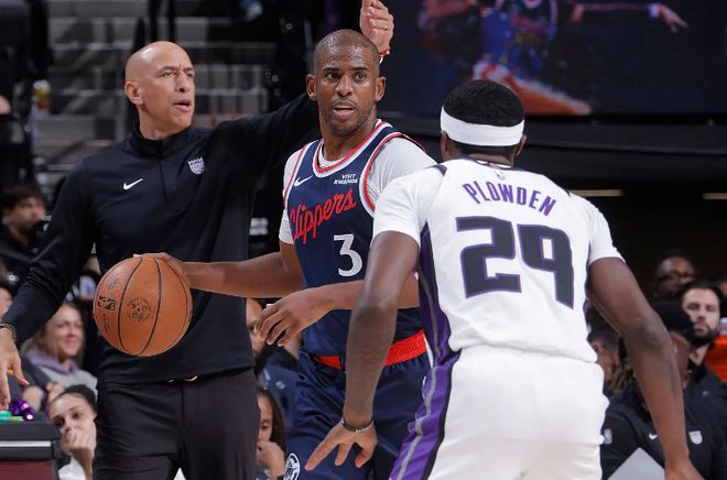 18分钟内送出10次助攻,快船终于找到了合适的替补控卫?