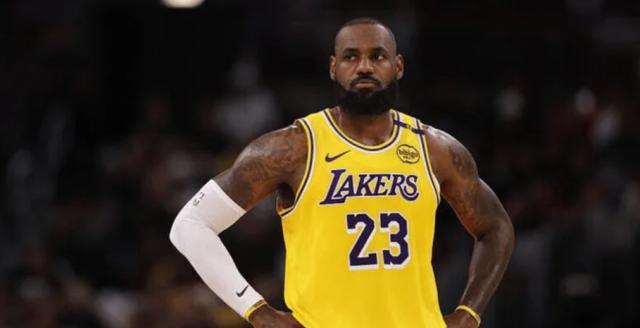 詹姆斯因伤缺席3-4周 职业生涯首度缺席揭幕战