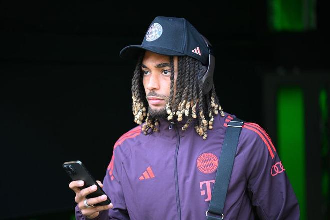 拜仁官方:后卫博埃因病缺席与斯图加特的比赛