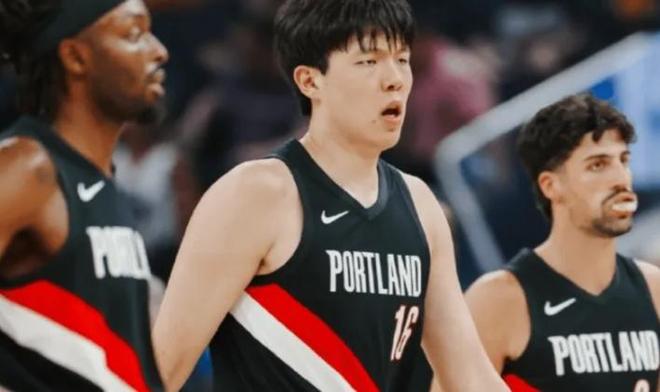 杨瀚森NBA季前赛首秀打得稀烂！但没关系，这就是NBA！