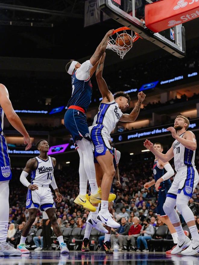 捡到宝!三大新援合砍48+10!快船18分大胜,哈登三分6中0哑火