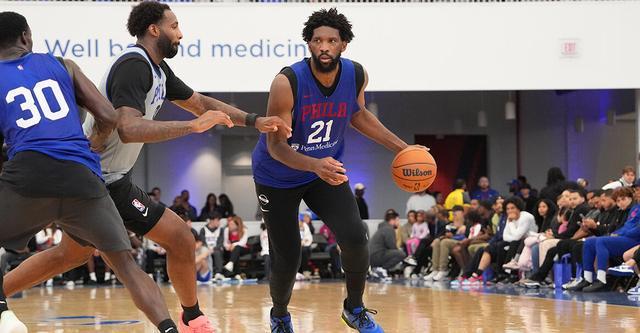 ESPN:76人对恩比德的恢复进展非常谨慎 有望揭幕战前回归