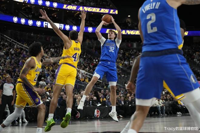 湖人文森特表现出色,弗拉格弱点显露,浓眉心存宽容!