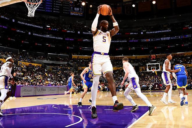 进攻端总算有所发挥了！湖人内线新援能否持续制造这样的威胁呢？