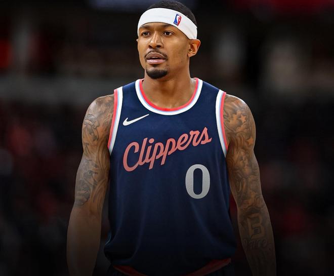 伦纳德谈比尔的伤病：他必须确保完全准备好，我们不能操之过急