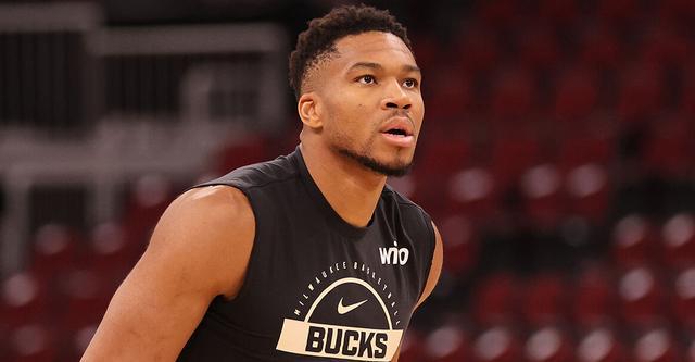 字母哥:还能在NBA打6到8年 梦想是在希腊球队结束职业生涯