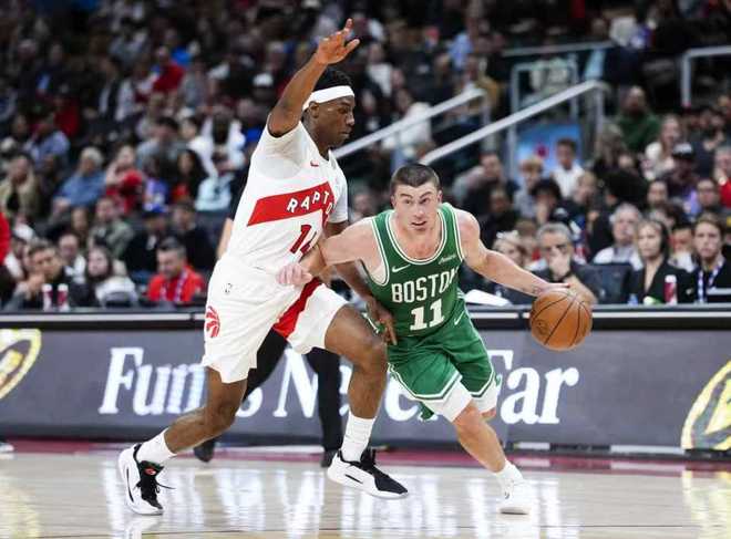 季前赛-1.9秒绝杀！绿军遭猛龙27分大逆转 5人上双仍末节崩盘