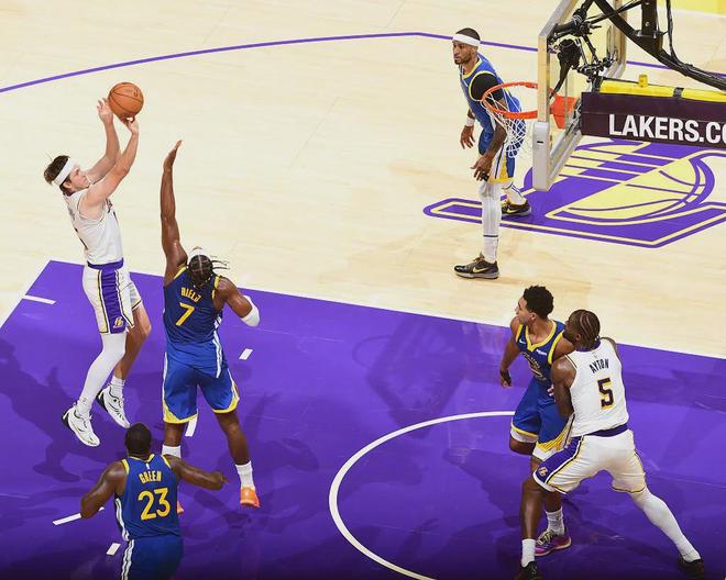 场均16+3！湖人三当家！合同年彻底爆发