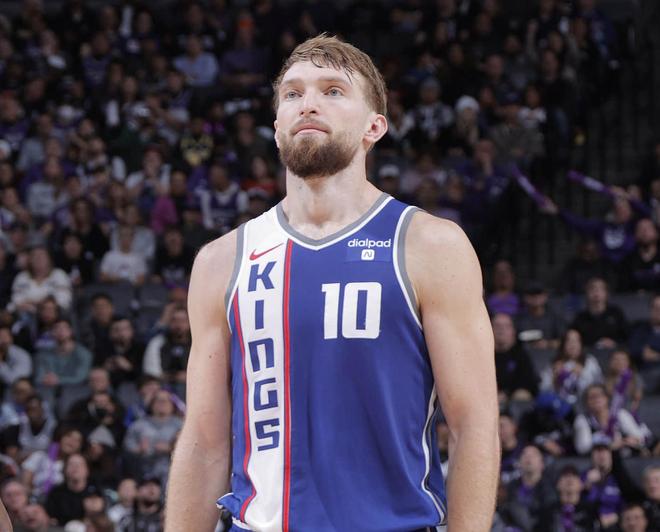 国王记者:萨博尼斯可不能受伤,赛季没开打就有结束的感觉了