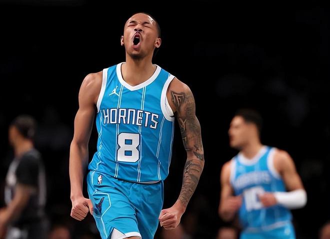 占得先机！湖人抢先签下了曾经排名全美前3位的顶级五星高中生？