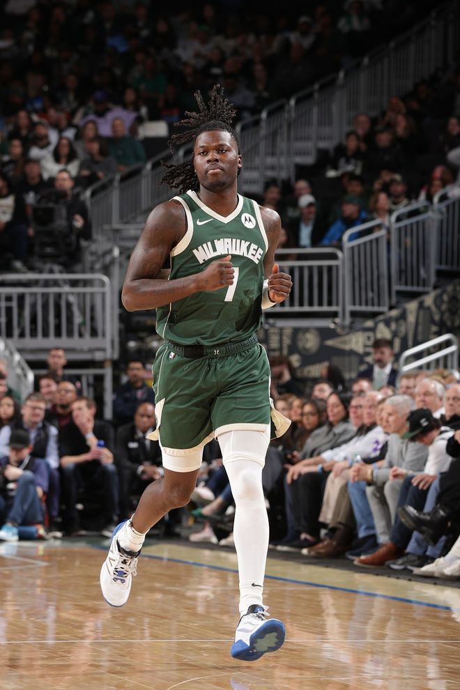 正式裁掉!夏联20分功臣遭弃,1年2次啊,雄鹿真狠,来CBA吧