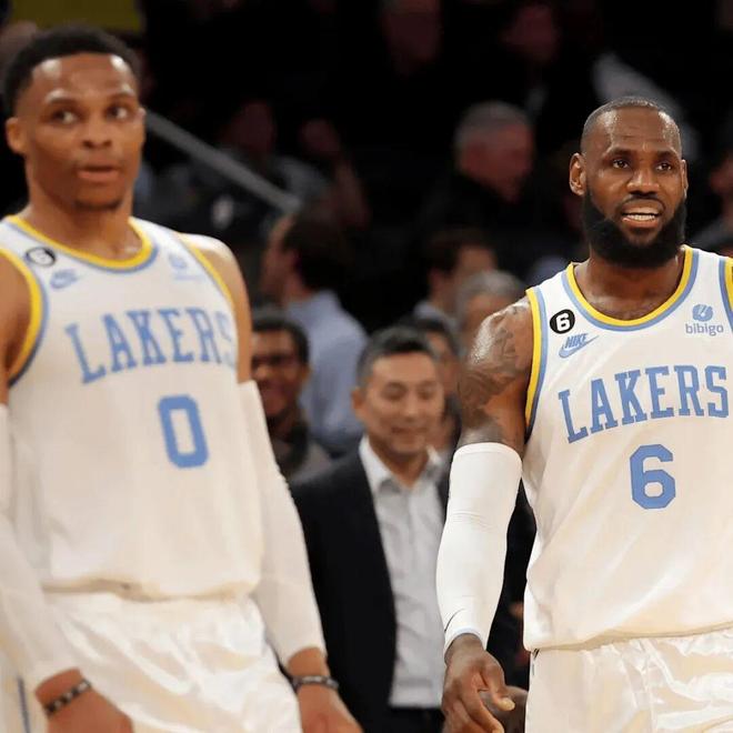 威少觉得老詹表里不一?