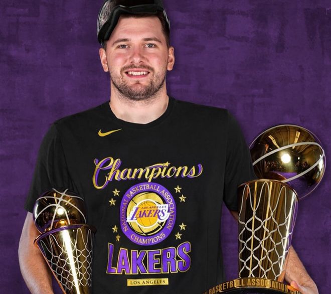 开局5连胜就纹身！阿里纳斯预测湖人新赛季夺冠：一不小心两连冠