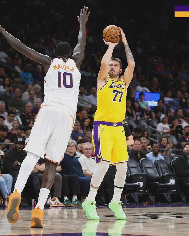 0+0+1+0+0！斯玛特湖人首秀！这数据太抽象了