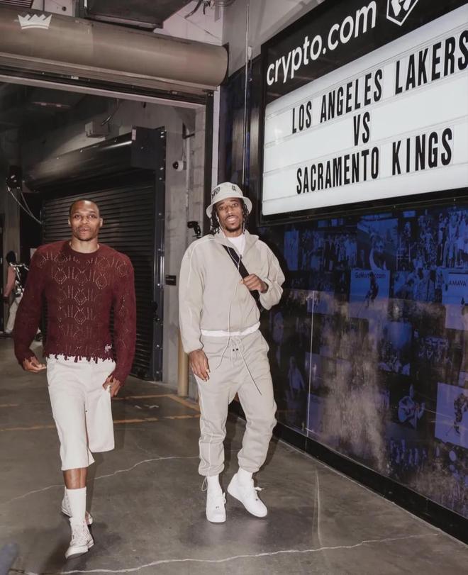 湖人被绝杀！里夫斯15投3中！1.5亿大合同彻底泡汤