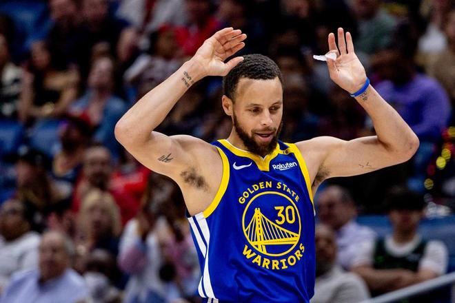 库里28+6,三节打卡下斑,库里被杨瀚森盖帽吓倒成精彩画面