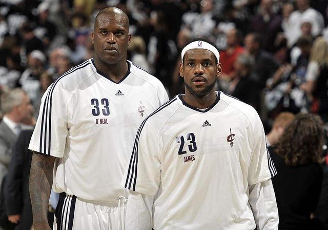 在威少之前的彩虹球衣巨星：奥尼尔为何颠沛流离？