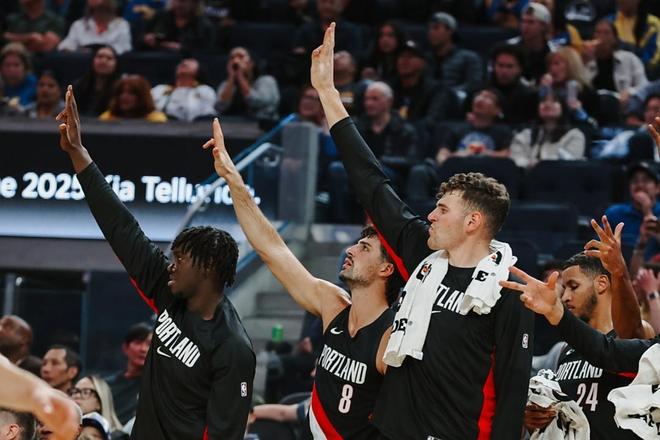 4+4+4，杨瀚森6犯下场！最多领先21分，却被勇士逆转！