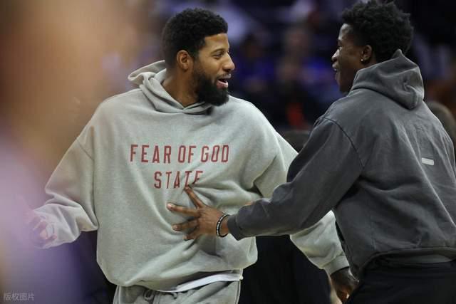 单节8分！76人耻辱大崩盘：最后328秒一分未得，马克西空砍17分