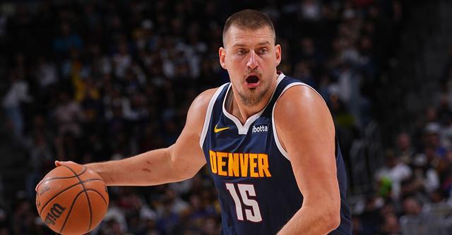 约基奇开季连续4场砍下三双 与大O和威少并列历史第一...