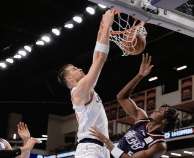 保罗首秀惊艳！快船48分大胜，单节42-8，伦纳德创纪录，哈登5+9