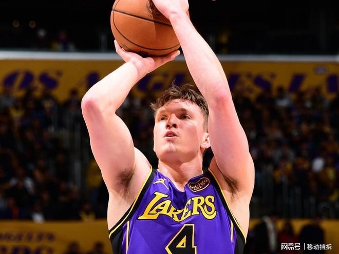 31投仅7中！湖人去年自选的即战力射手，如今想交易都交易不出去