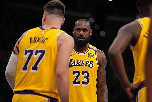 詹姆斯伤停暗藏玄机？湖人东契奇时代提前开场