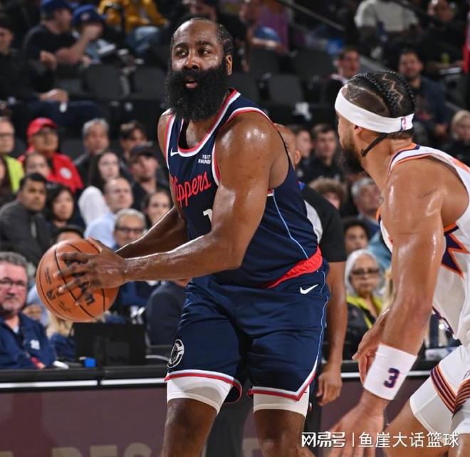 快船27分大胜!哈登30+7首发最高,小卡27+5保罗0分8助,比尔6+2