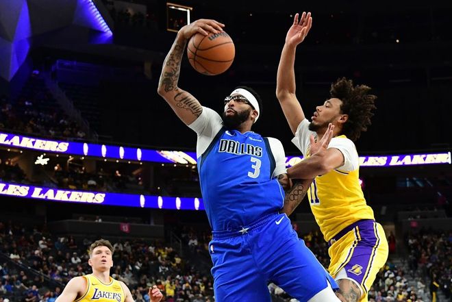 遭逆转+27分惨败！东契奇缺阵，浓眉18+9，湖人一战揭示四大事实