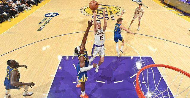 里夫斯21分布朗尼7分 湖人胜勇士