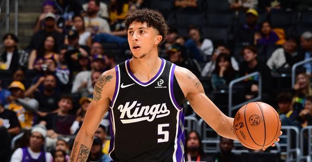 国王24号秀克利福德：威少一直是我最喜欢的球员之一