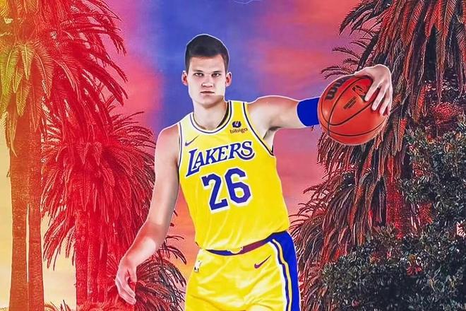 全场3分6次犯规，杨瀚森尴尬结束季前赛！14+10+8，难怪湖人痴迷