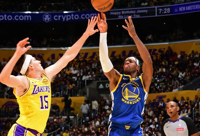 首战面对湖人手感不错，但勇士强力投手能否保持这样的水准呢？